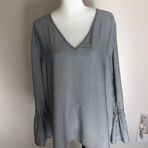 Gray White Stripped Ruffled Sleeve Tunic